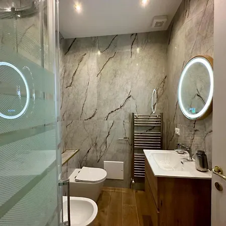 Valverde And アパート *