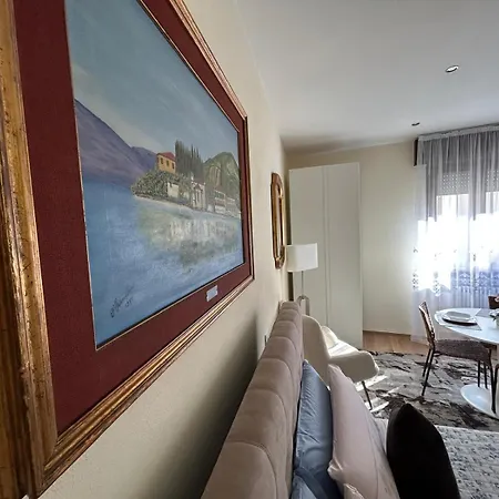 アパート Valverde And *