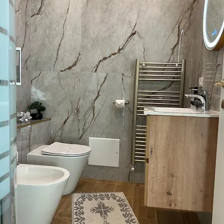 Valverde And アパート *