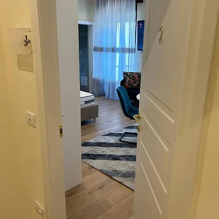 Valverde And * ורונה